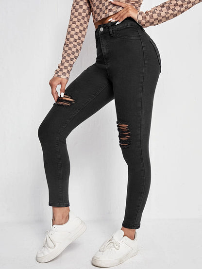 Cherry - Ripped Jeans