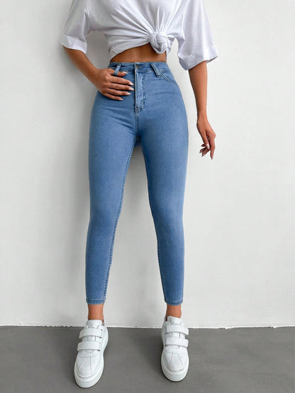 Laurene - Sharp Curve Jeans