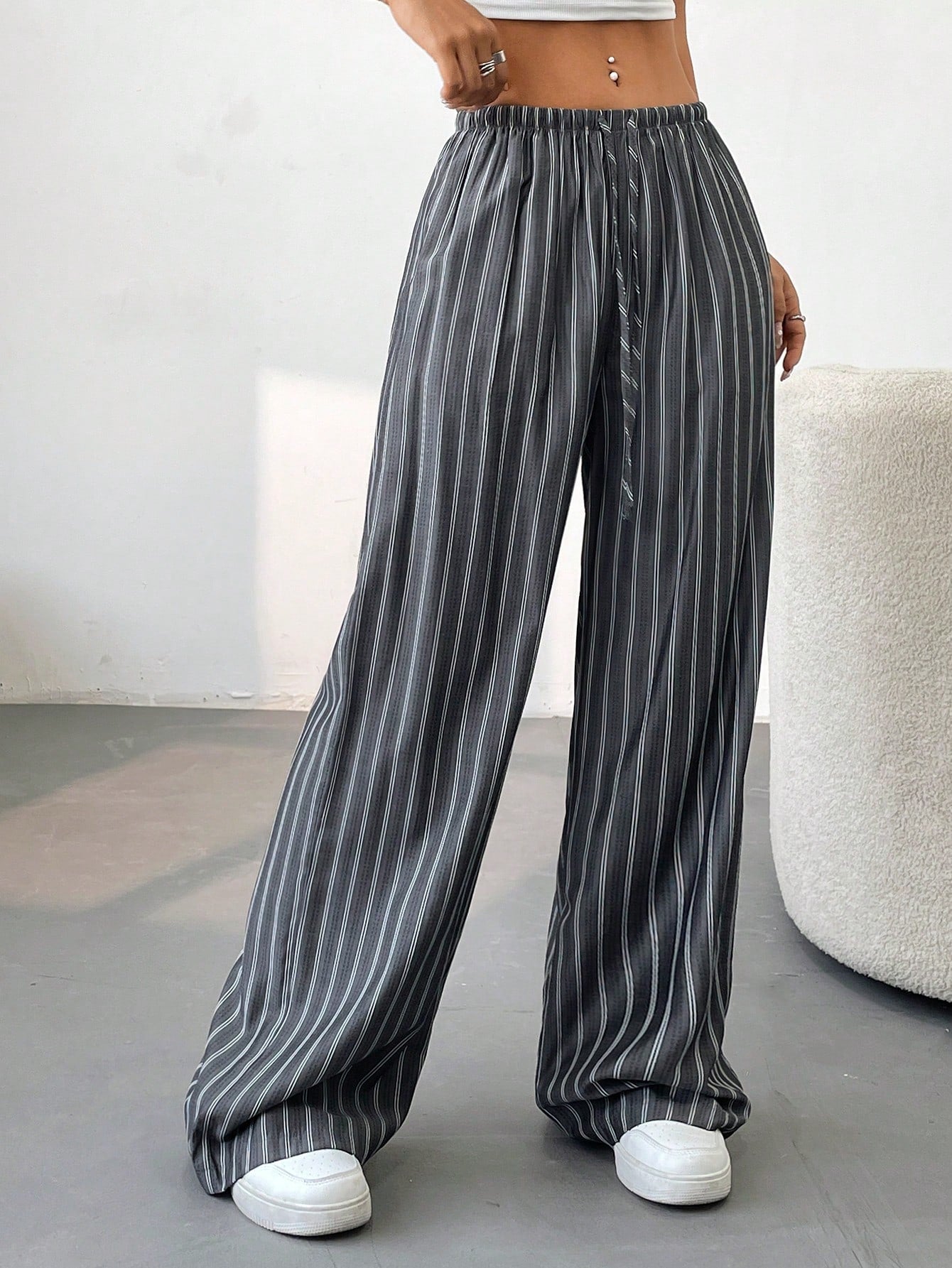 Andrada - Glamour Silk Flow
