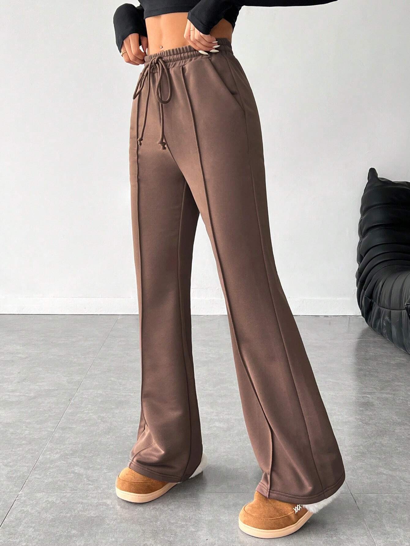 Lorena - Timeless Chic Pants