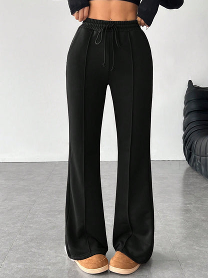 Lorena - Timeless Chic Pants