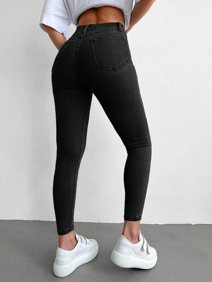 Laurene - Sharp Curve Jeans