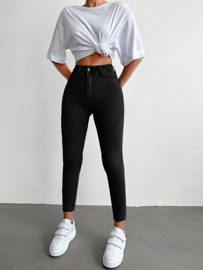 Laurene - Sharp Curve Jeans